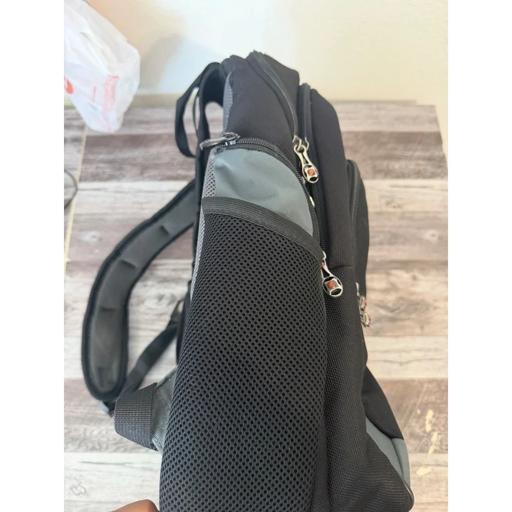 SwissGear Laptop Backpack Large Black Grey Tech Travel School Work Commuter Bag